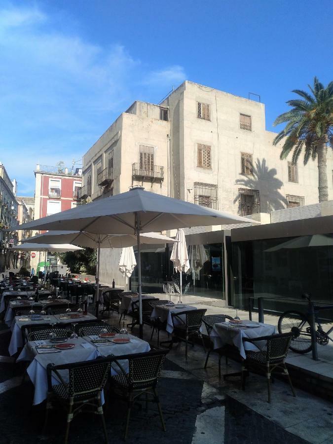 Estudio Alicante Centro Buitenkant foto